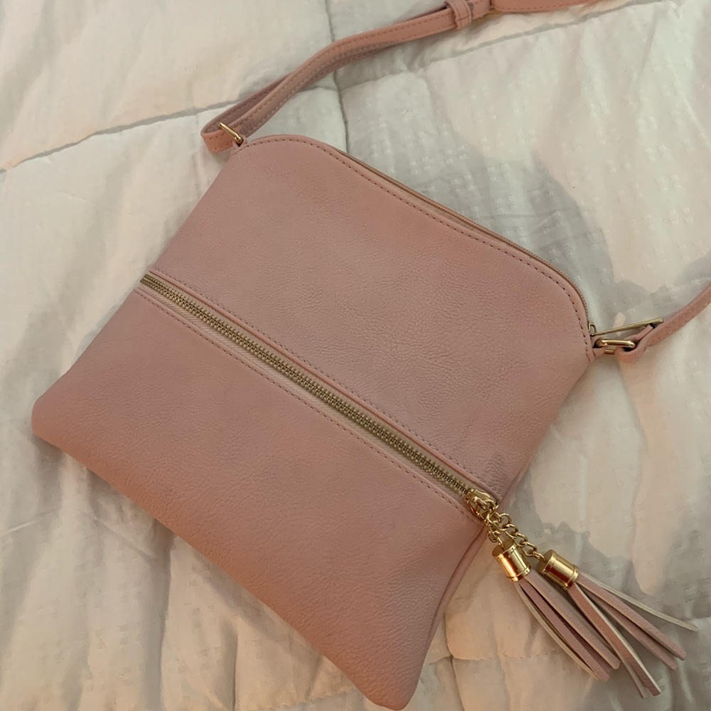 Crossbody purse